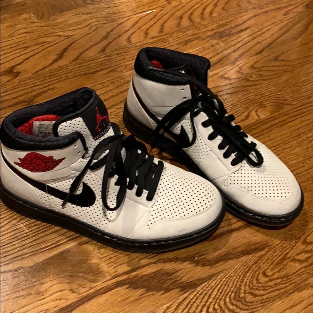 Men’s Jordan sneakers